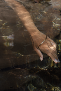 Delos Hand Cuff