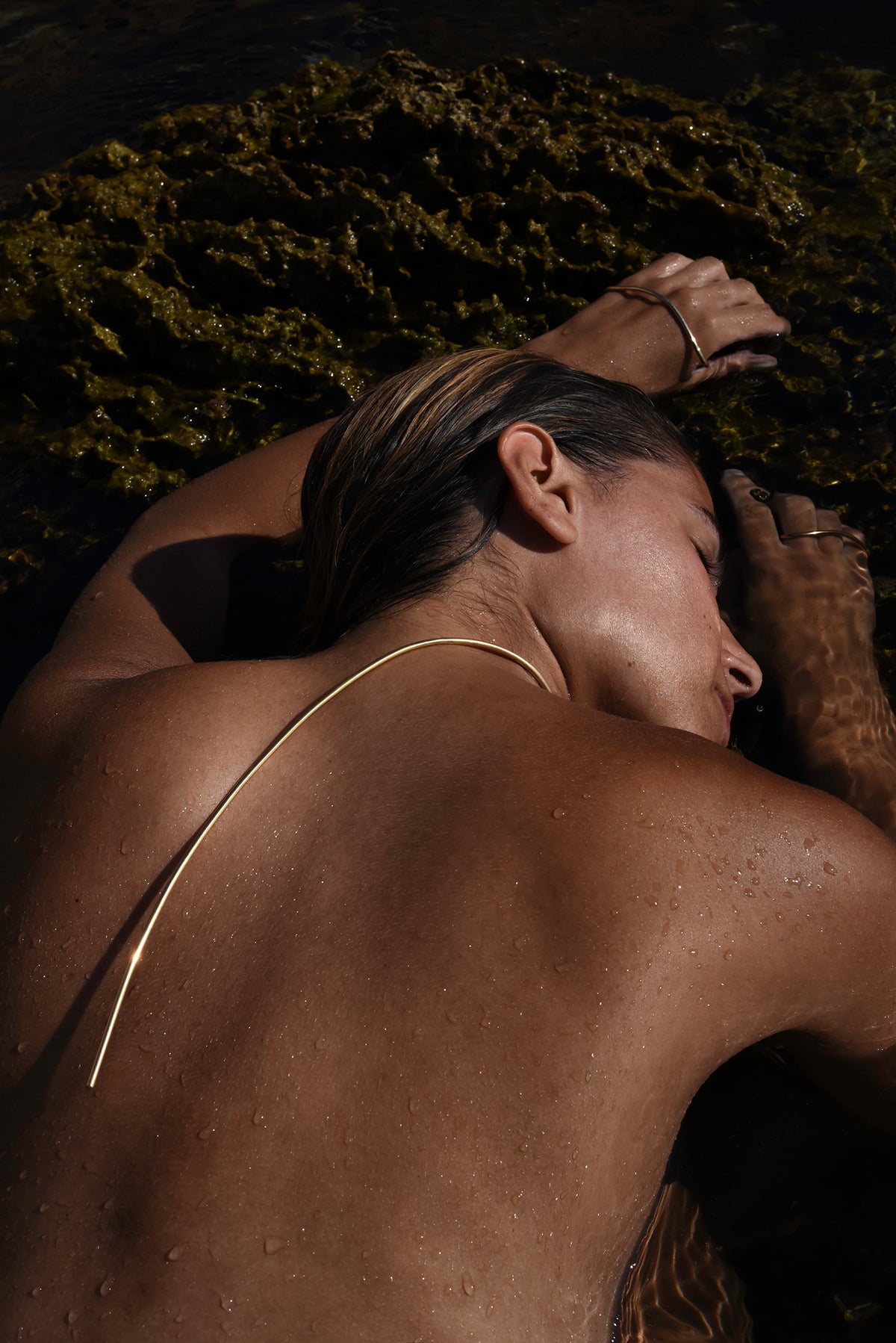 Alignment Choker Back