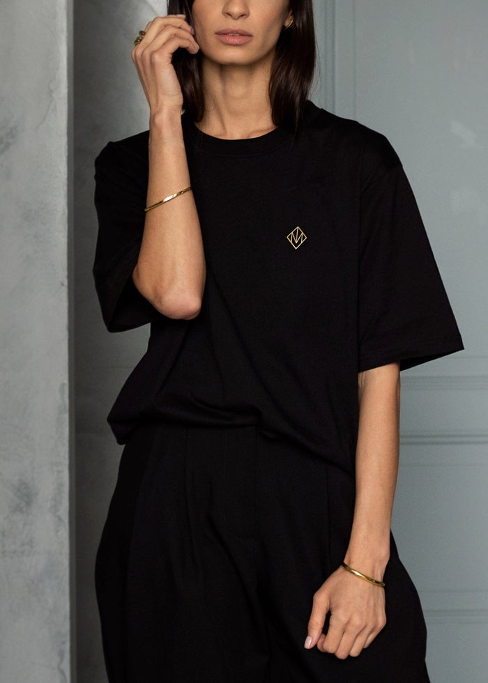 Close up - Zwart unisex T-shirt - Black 100% Cotton